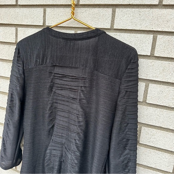 Cache Black Textured Snap Front Tunic Top Size Large Diabolo Nylon Stretch - Picture 7 of 8